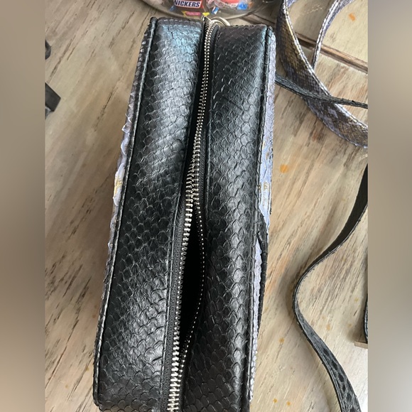 Crossbody one of a kind PYTHON HANDBAG GOLDEN GOOSE LOOK ALIKE STYLE - Picture 9 of 9